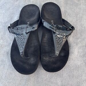 Vionic Glossy Black Women's Sandals